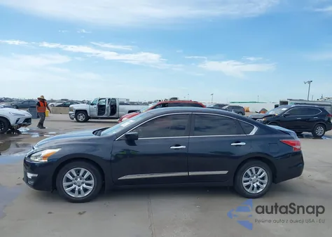 2015 Nissan Altima 2.5 S из США, поврежденный, VIN 1N4AL3AP6FC168439